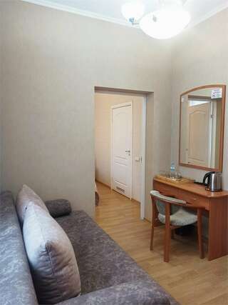 Гостиница Котбус Калининград Двухкомнатный номер SENIOR SUITE — 1 этаж-4