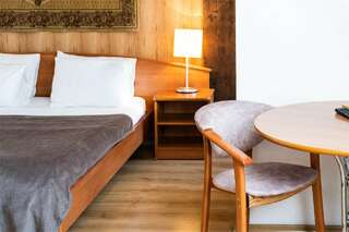 Гостиница Котбус Калининград Полулюкс мансардный трехместный-5